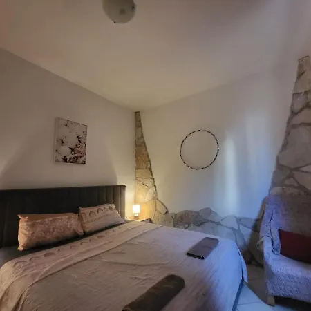 With Private Parking Self Check In