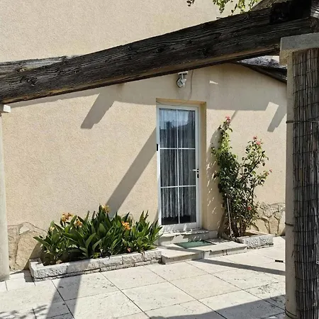 With Private Parking Self Check In * Pula