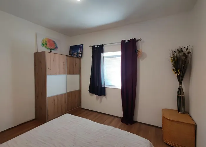 With Private Parking Self Check In * Пула