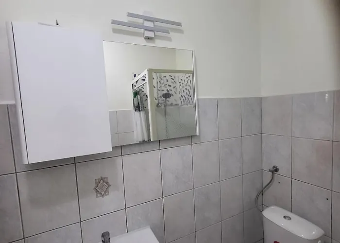 With Private Parking Self Check In Διαμέρισμα Πούλα