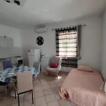With Private Parking Self Check In Διαμέρισμα Πούλα