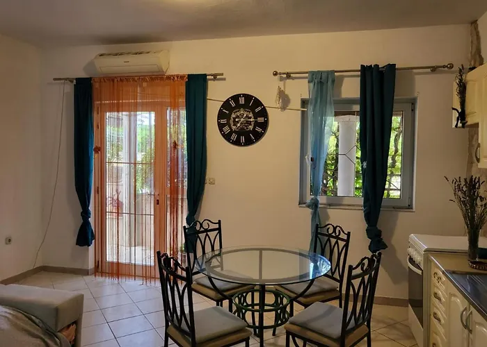 Apartment With Private Parking Self Check In *